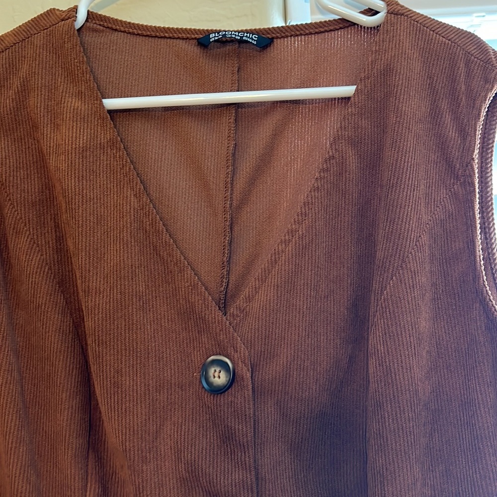 Bloomchic Solid Pocket Sleeveless Button Up Cordu… - image 3